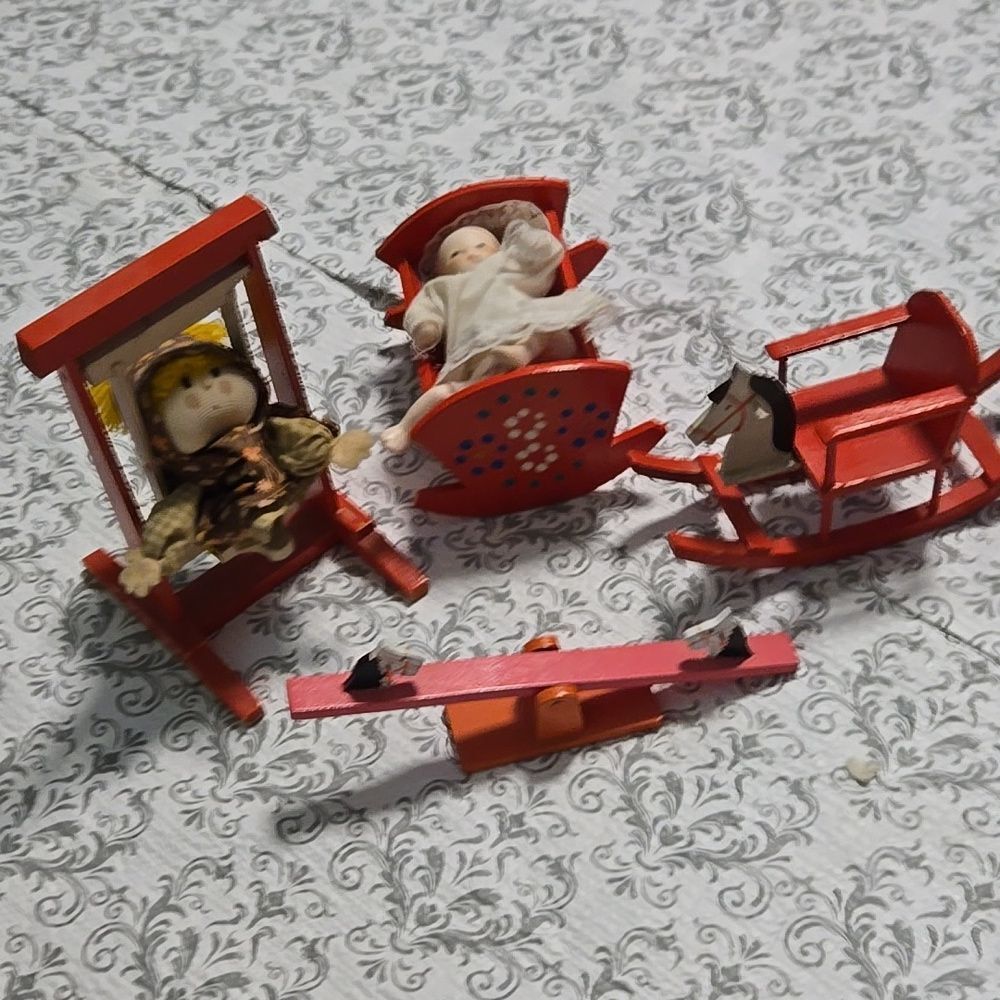 Vintage Erzgebirge East Germany Mini Rocking Horse Blossom Toy Lot 4P